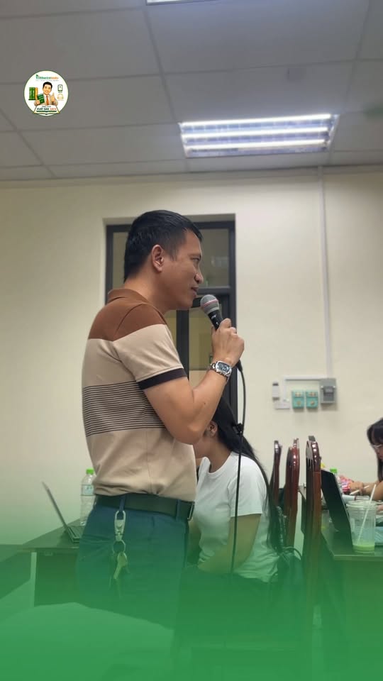 Đỗ Kim Cơ chia sẻ trong buổi trò chuyện về tác giả và biên tập viên
